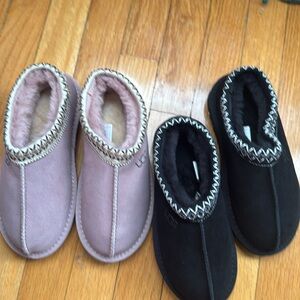 Brand new Kids UGG Tasman size 2